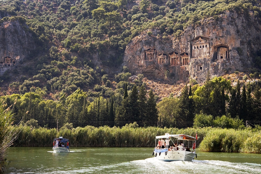 6 Things Not to Miss on a Yacht Charter in Turkey